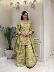 Noor-e-Zamrud Sharara Set