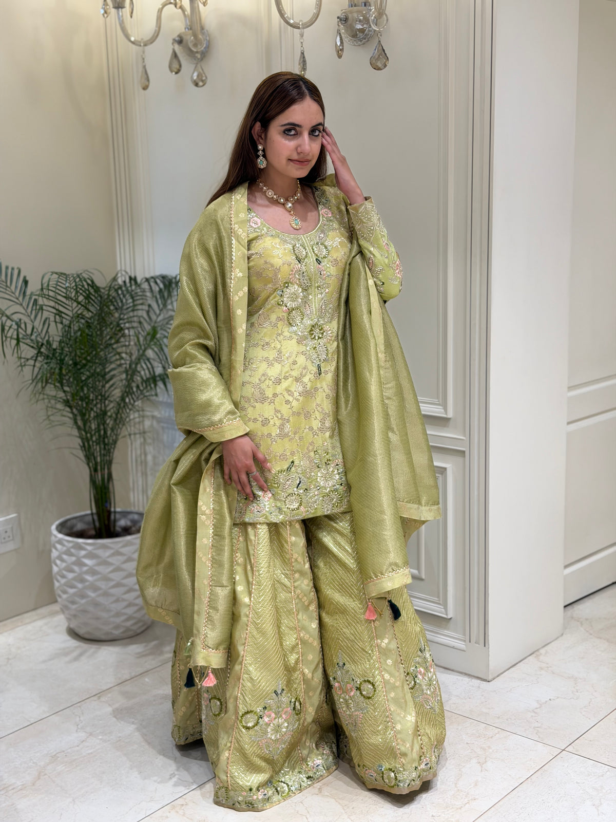 Noor-e-Zamrud Sharara Set