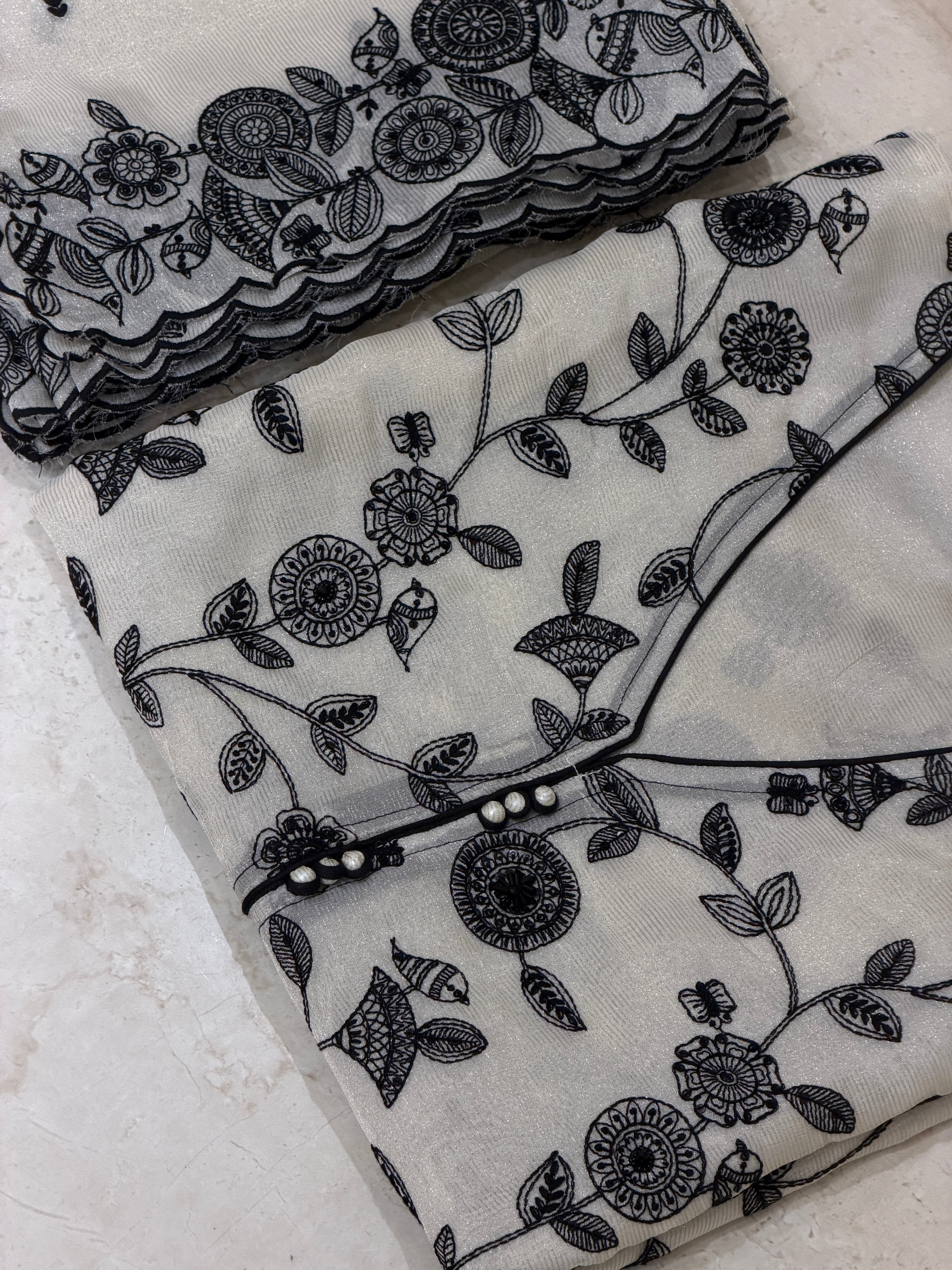 Noor-e-Meherbaan Suit Set