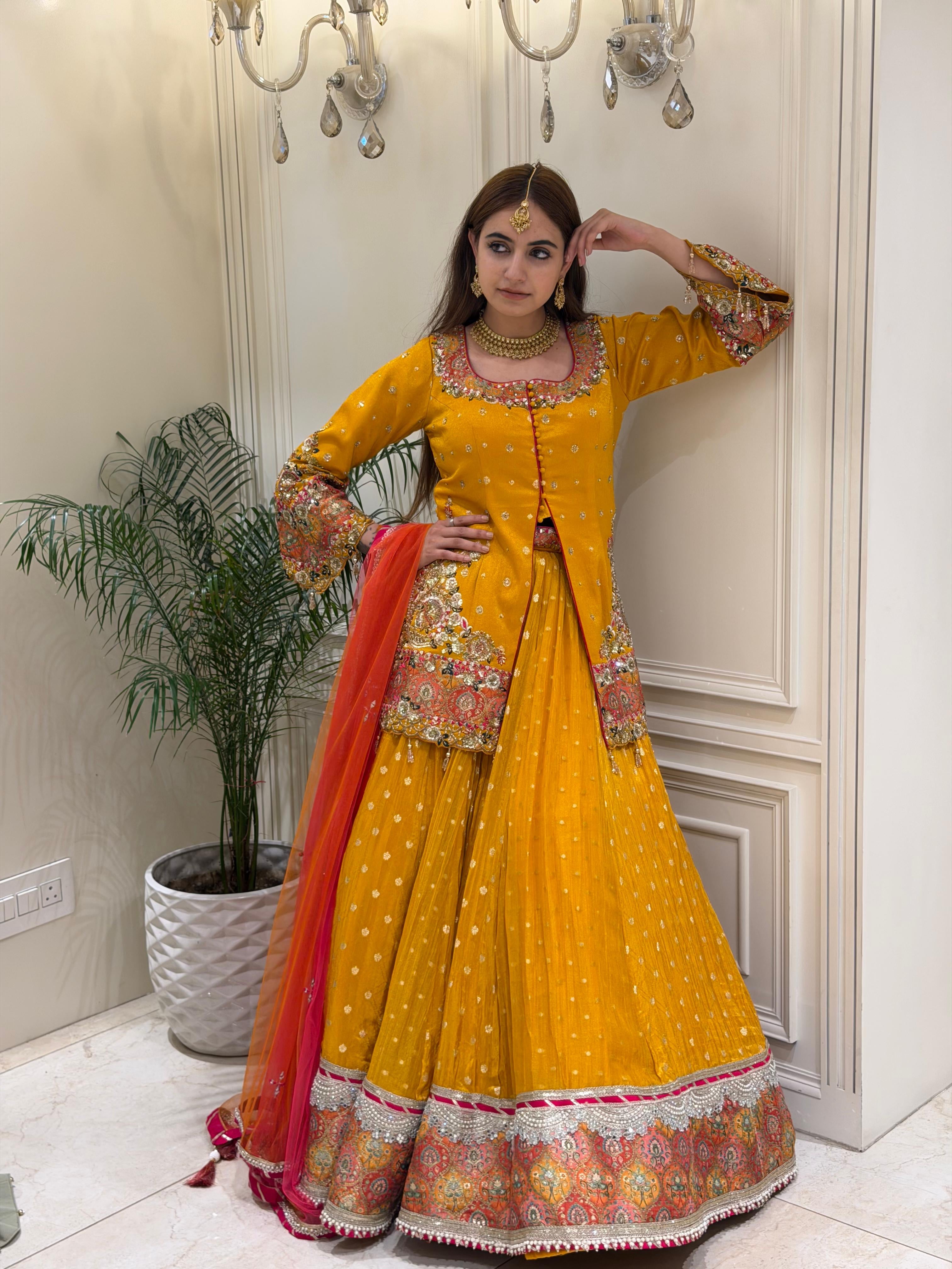 Noor-e-Rangrez Skirt Set