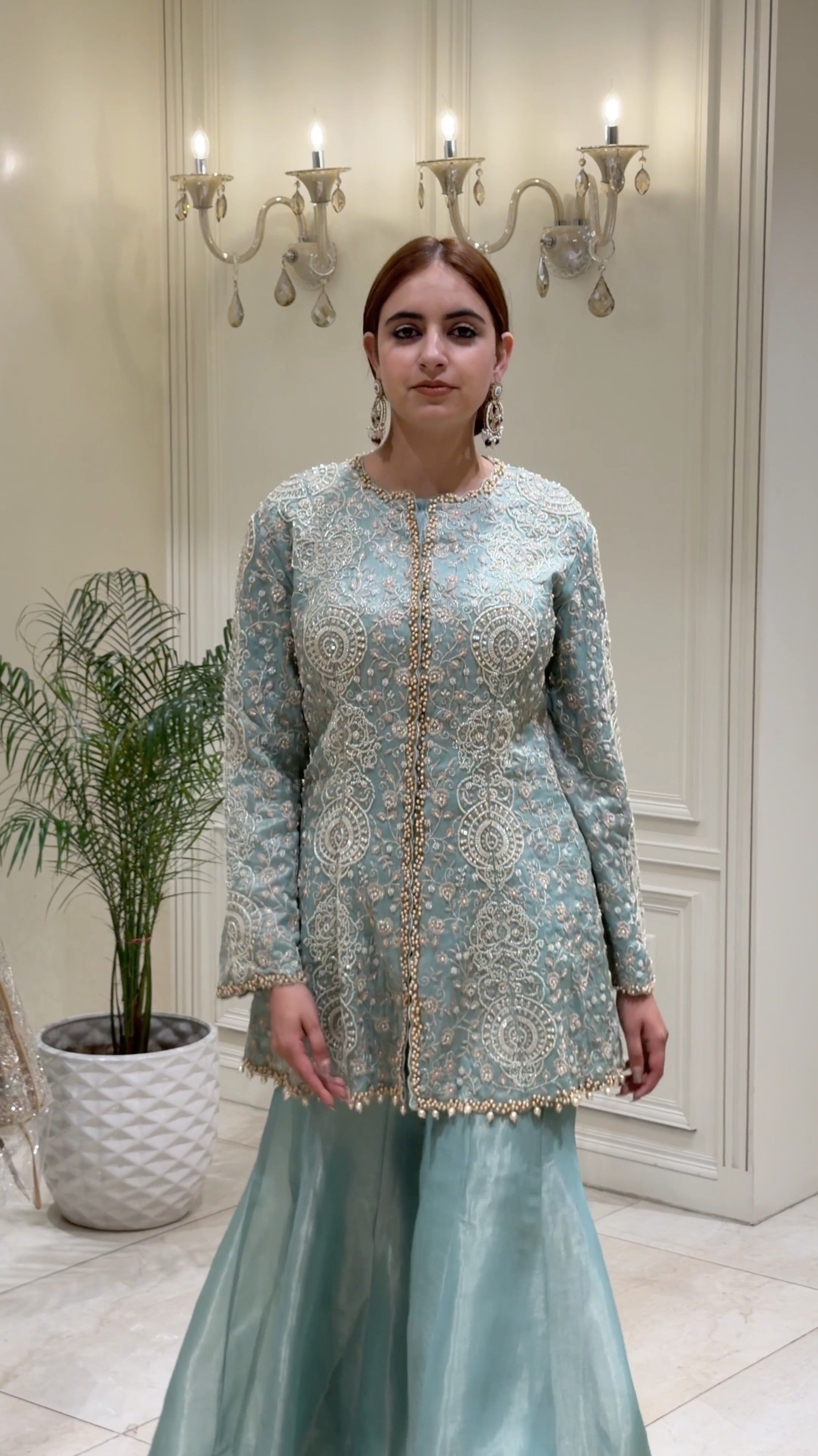 Noor-e-Zareen Tissue Luxury Ensemble