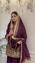 Noor-e-Sultan Velvet Sharara Set with Potli