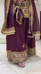 Noor-e-Sultan Velvet Sharara Set with Potli